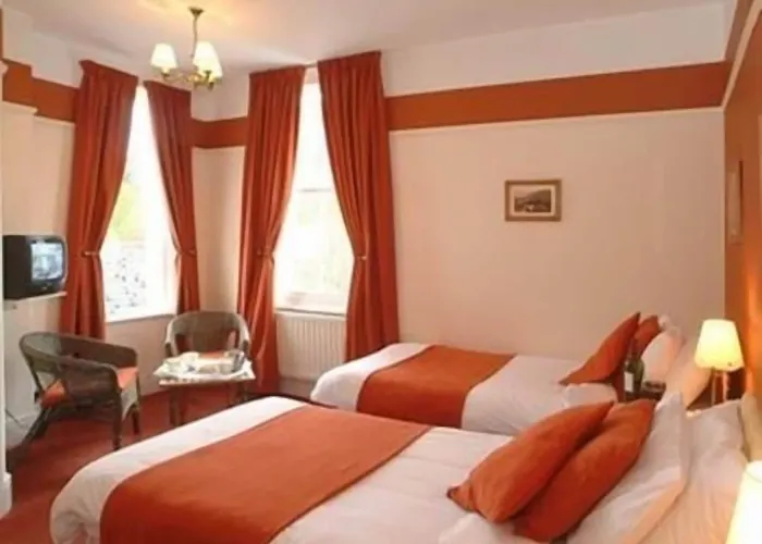 Craglands Guest house 4*